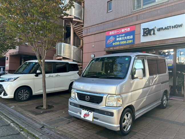 仕事などでも使い勝手の良いお車です。傷も少なく綺麗です。